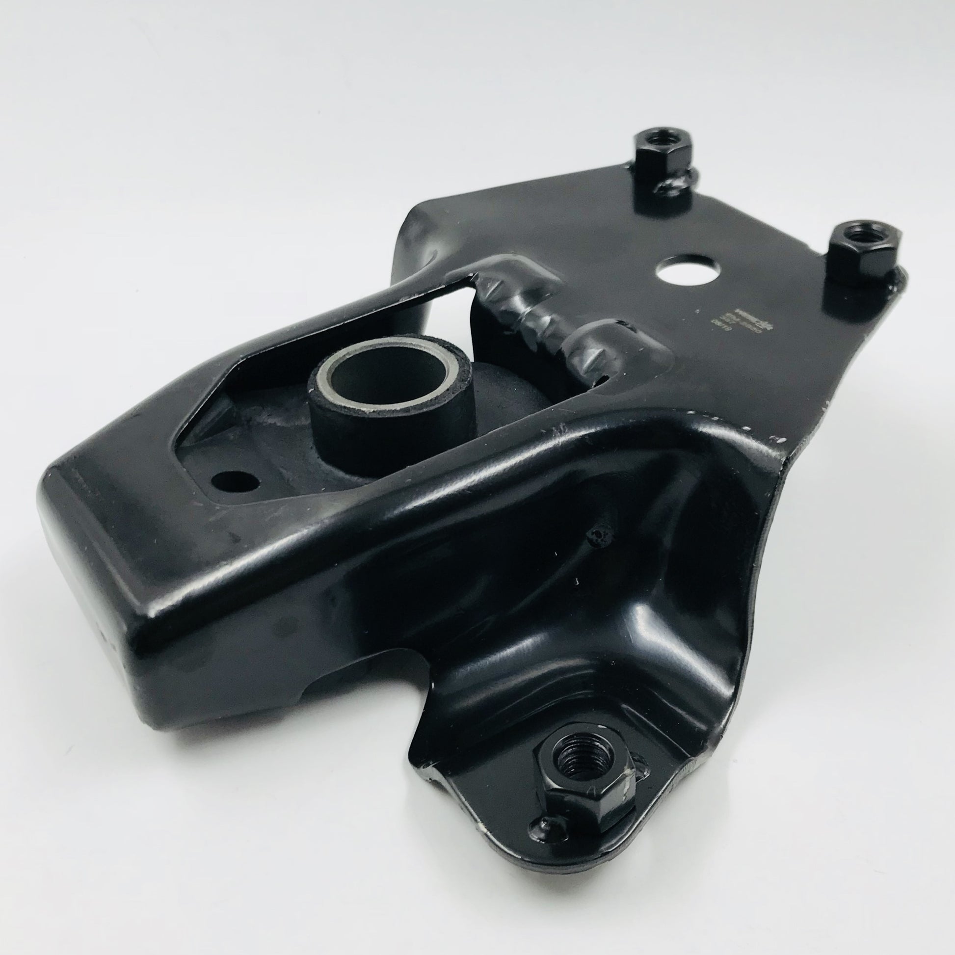 Soporte T Chev Cavalier 2.2 2.3 2.4 Cavalier Sunfire 95-02 Izq