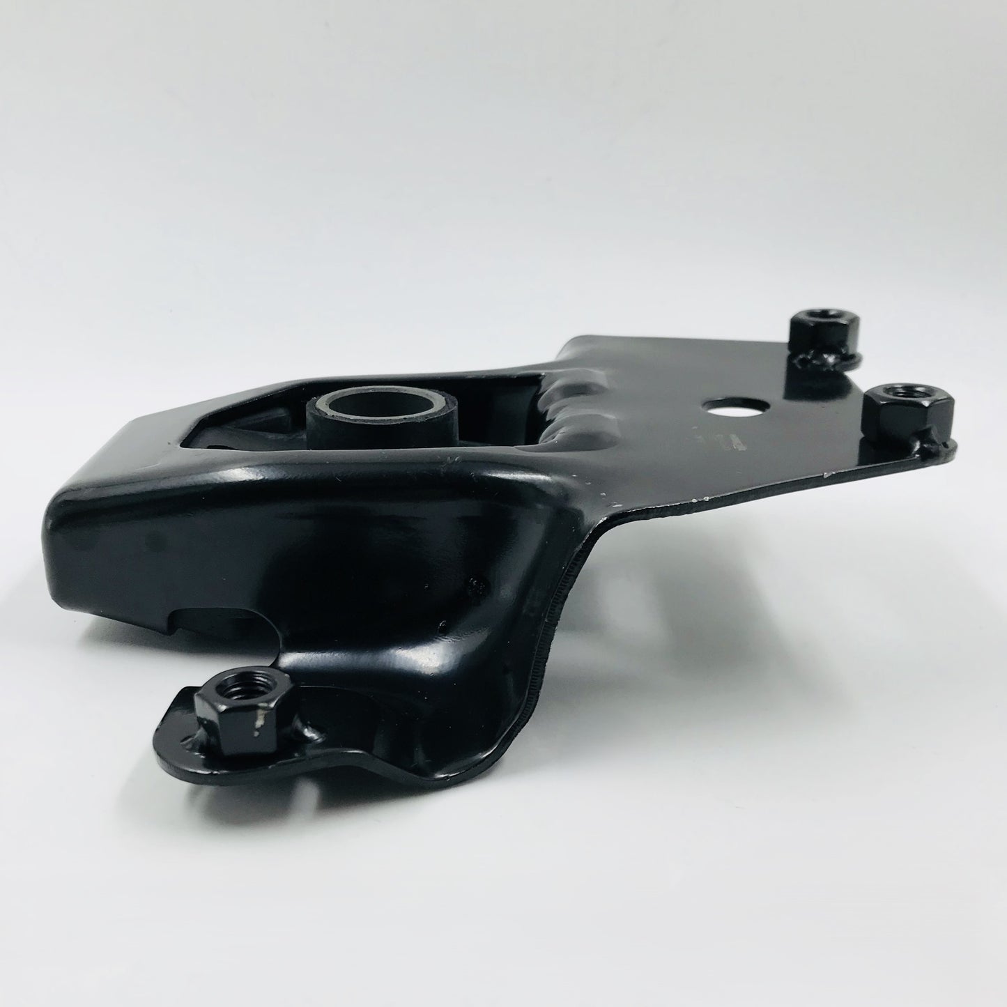 Soporte T Chev Cavalier 2.2 2.3 2.4 Cavalier Sunfire 95-02 Izq