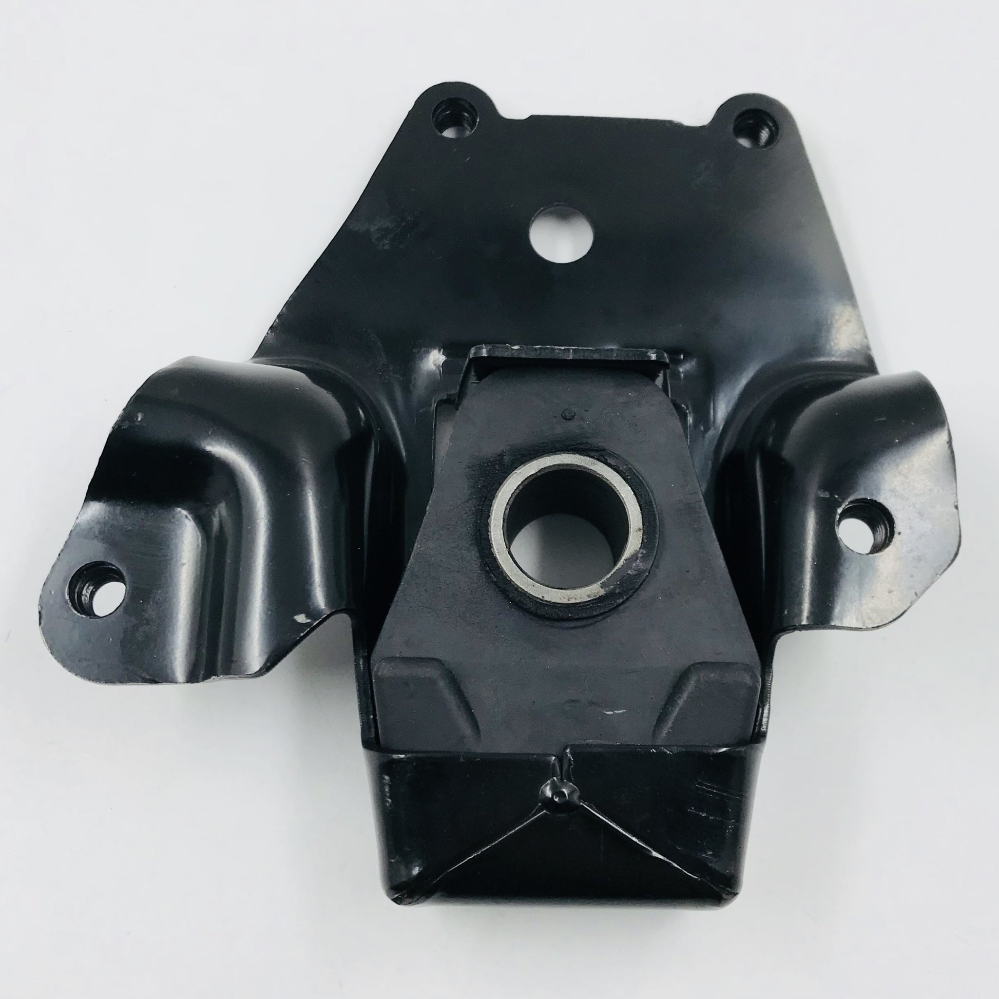 Soporte T Chev Cavalier 2.2 2.3 2.4 Cavalier Sunfire 95-02 Izq