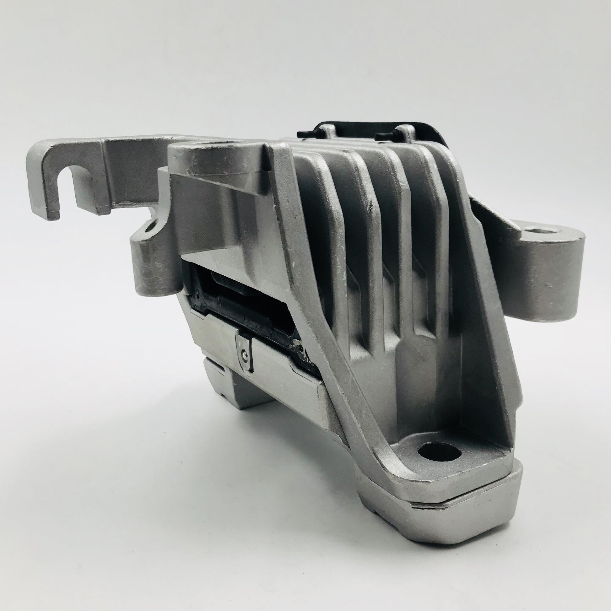 Soporte M Jeep 2.4 Cherokee 14-23