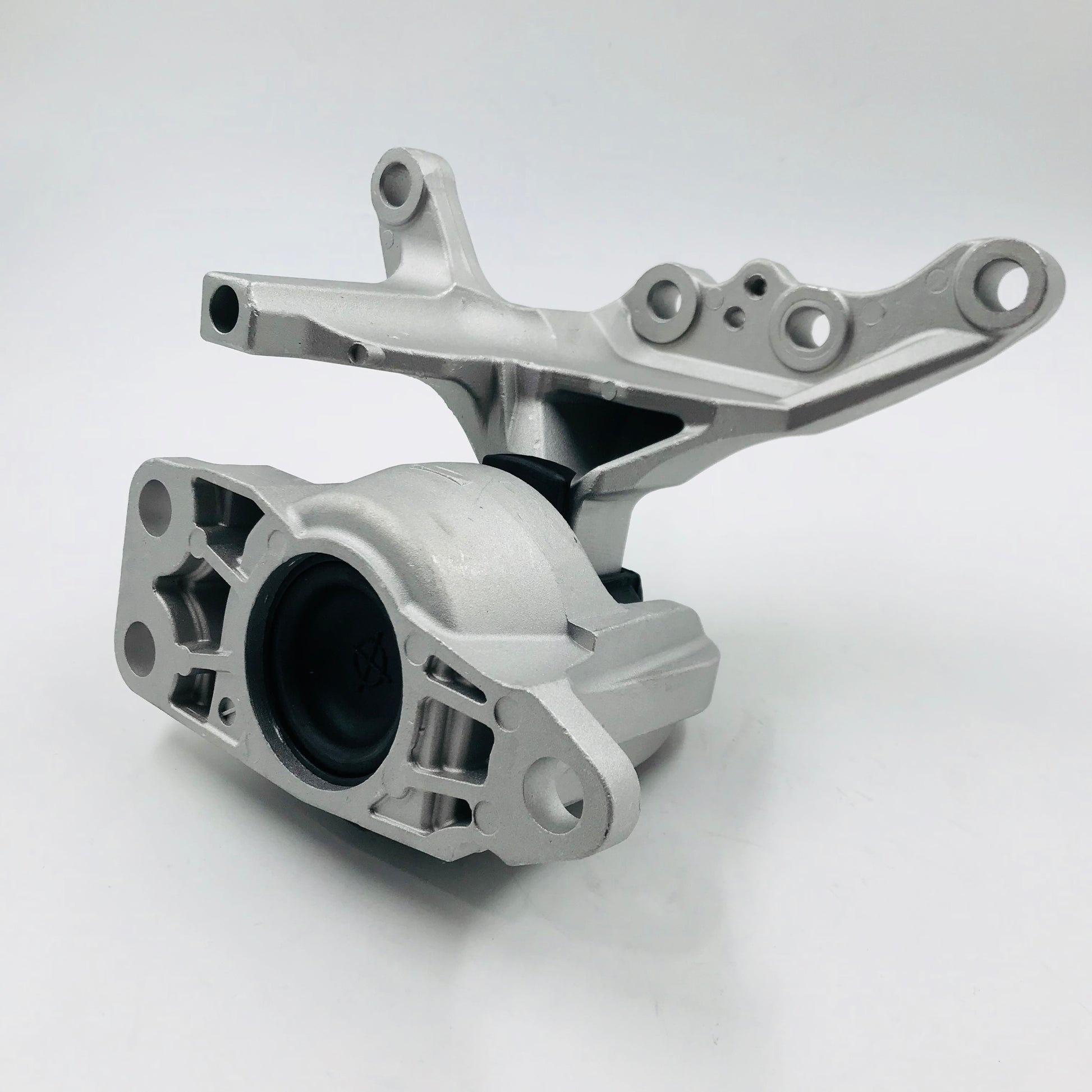 Soporte M Nissan 2.0 Rouge Sport 17-22 Der