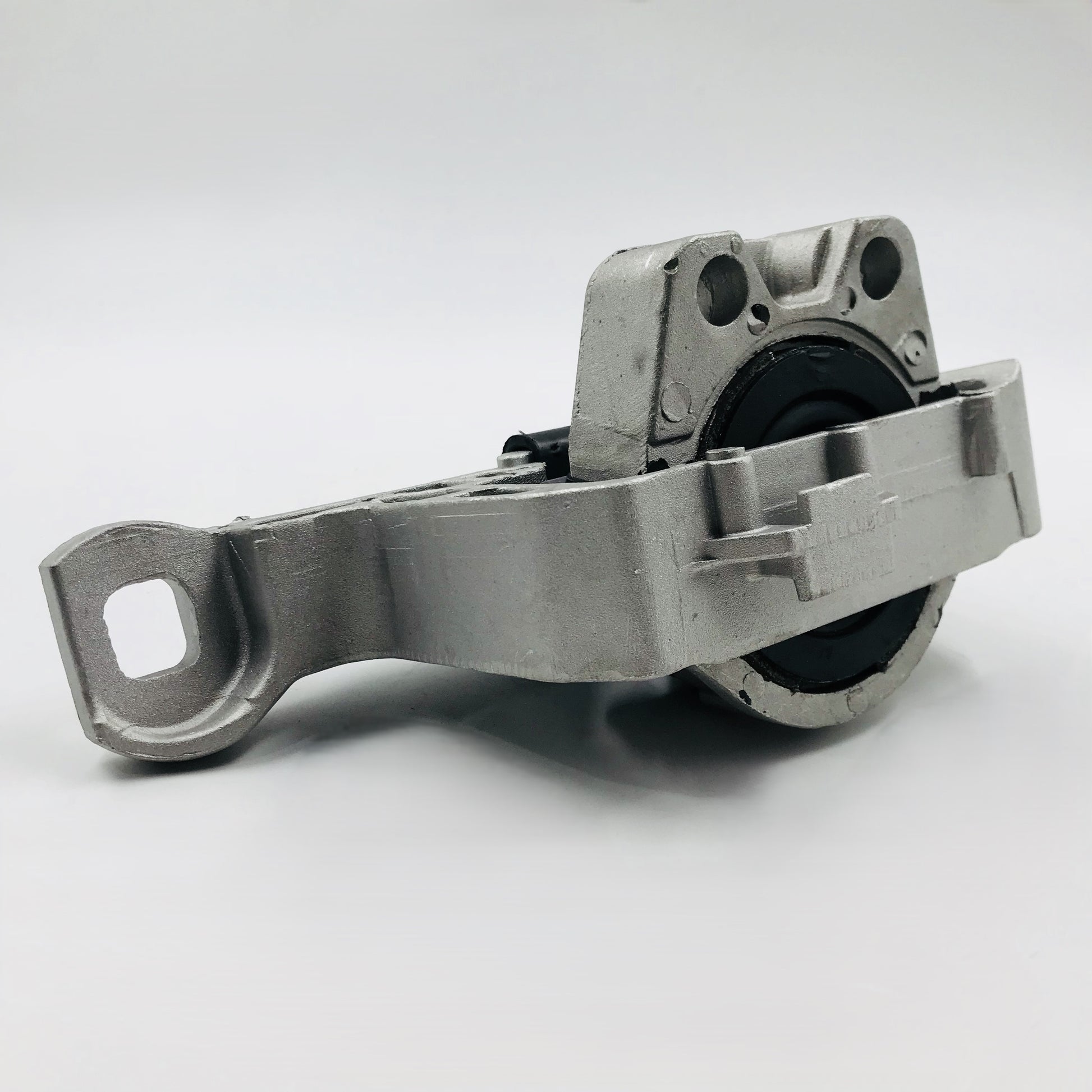 Soporte M Mazda 2.0 3 04-10 Der