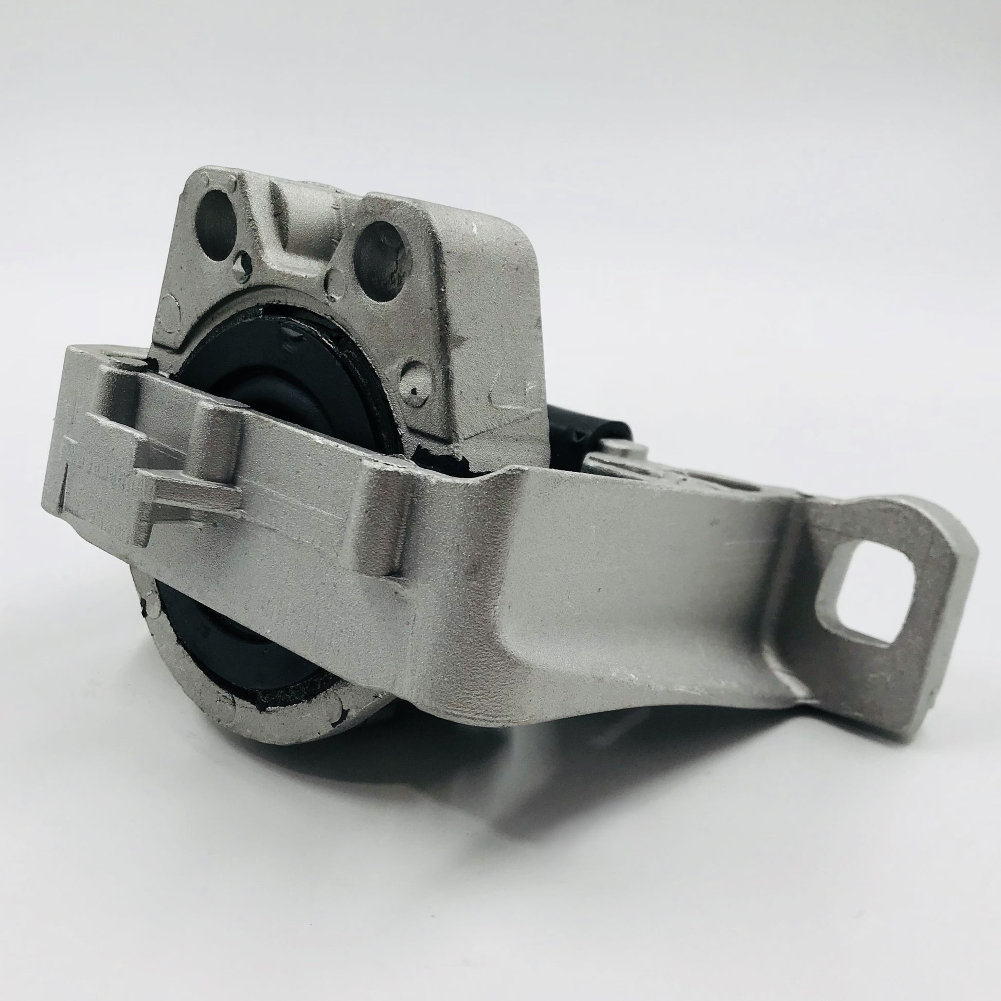 Soporte M Mazda 2.0 3 04-10 Der