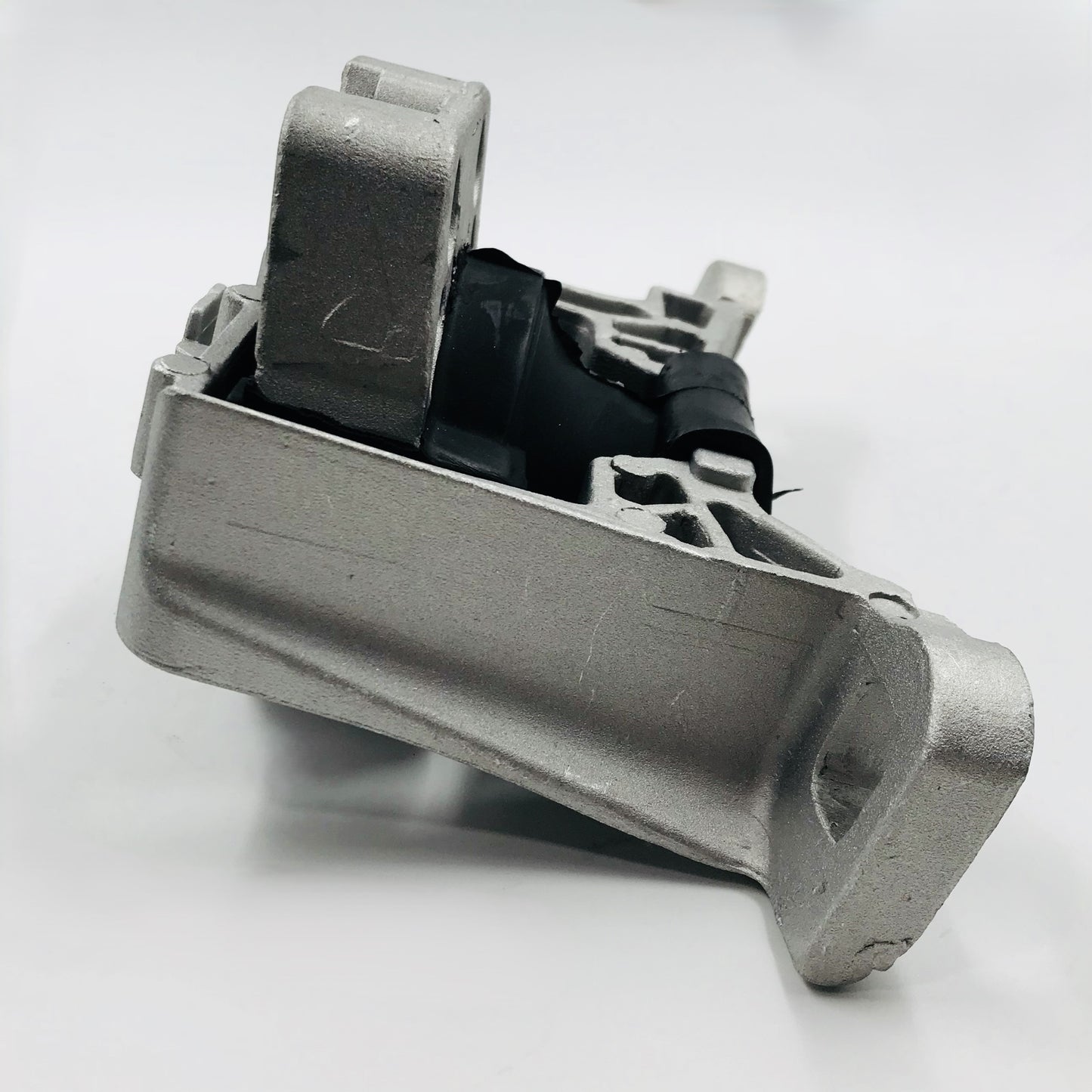 Soporte M Mazda 2.0 3 04-10 Der