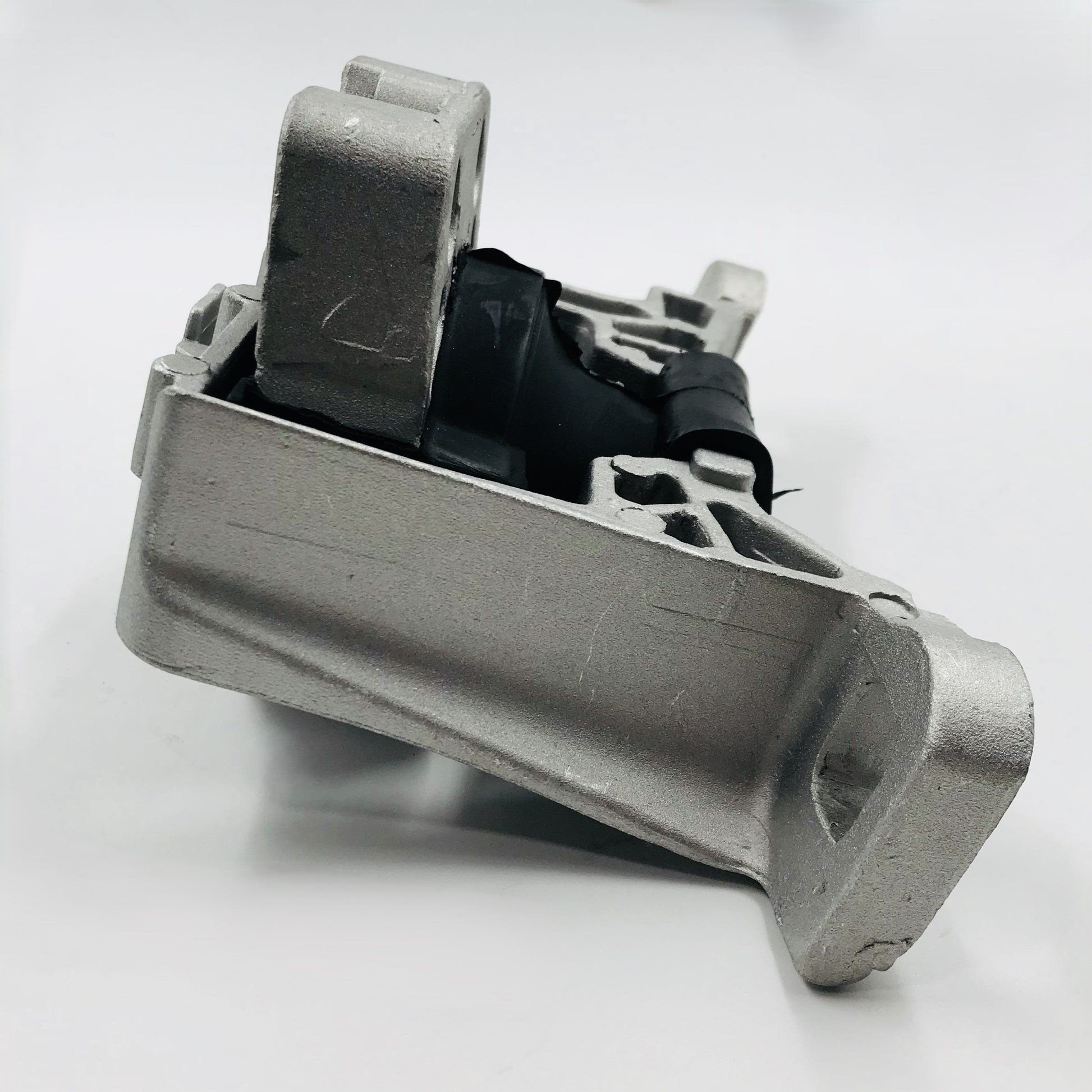 Soporte M Mazda 2.0 3 04-10 Der