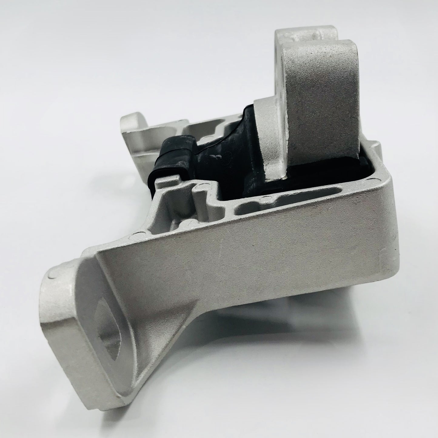 Soporte M Mazda 2.3 3 Y 5 04-10 Der