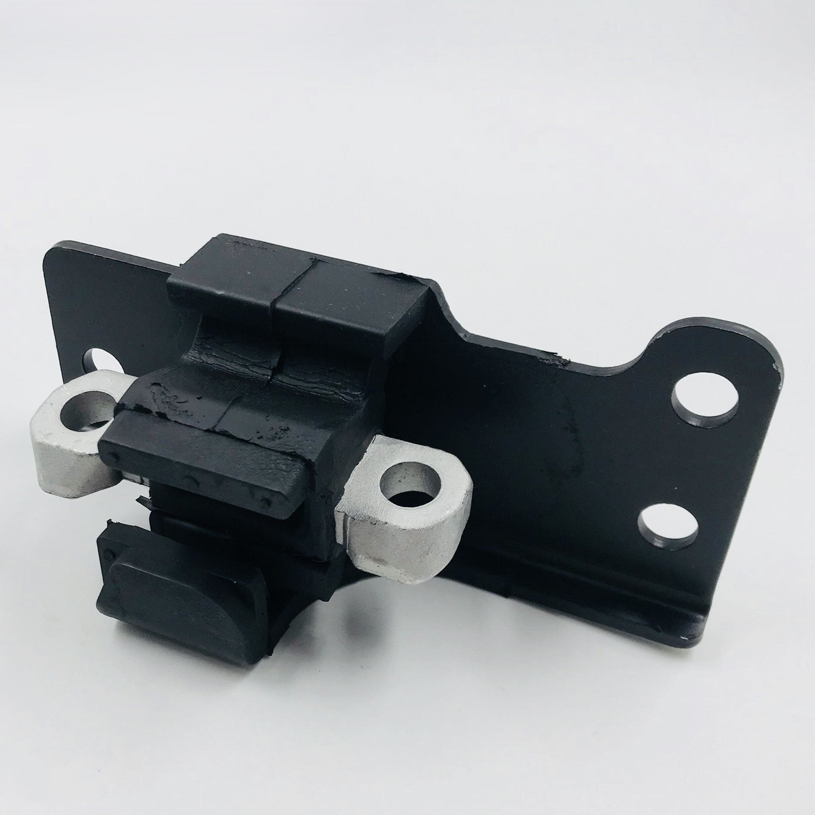 Soporte T Nissan 3.5 Murano Quest  03-08 Izq