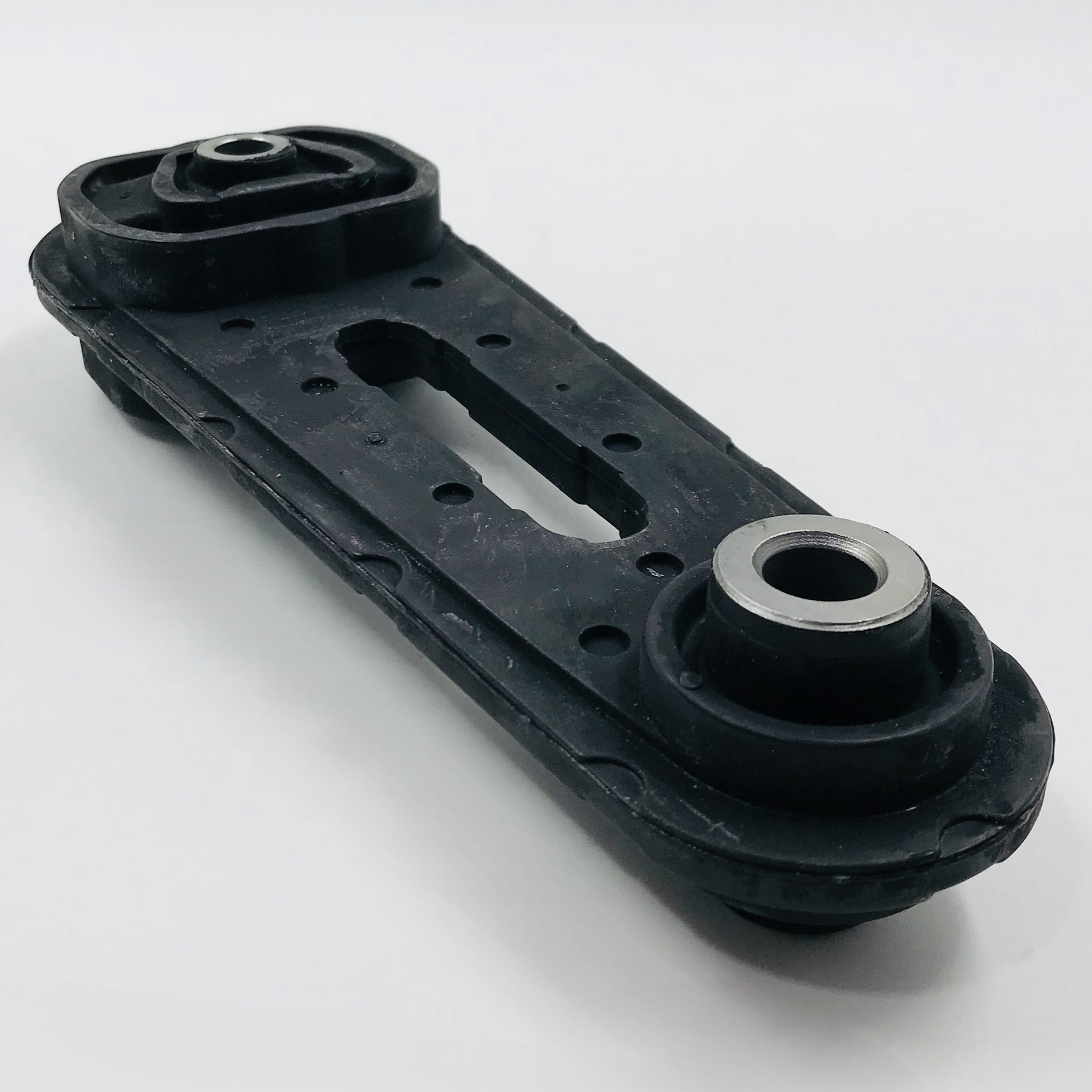 Soporte M Nissan 2.0 Sentra 07-12  Tras Torsion