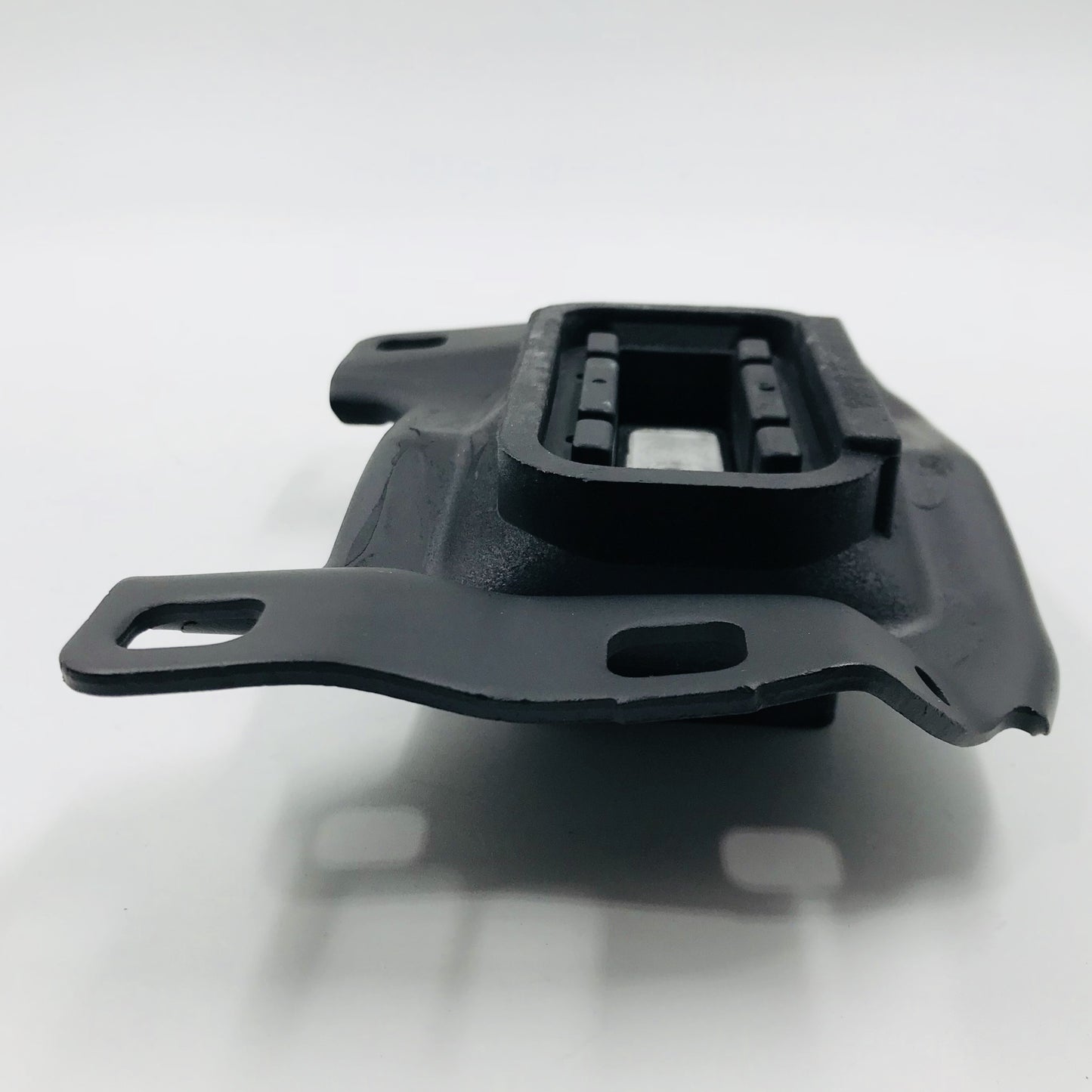 Soporte T Mazda 3 2.0 2.3 2.5 07-17 Izq