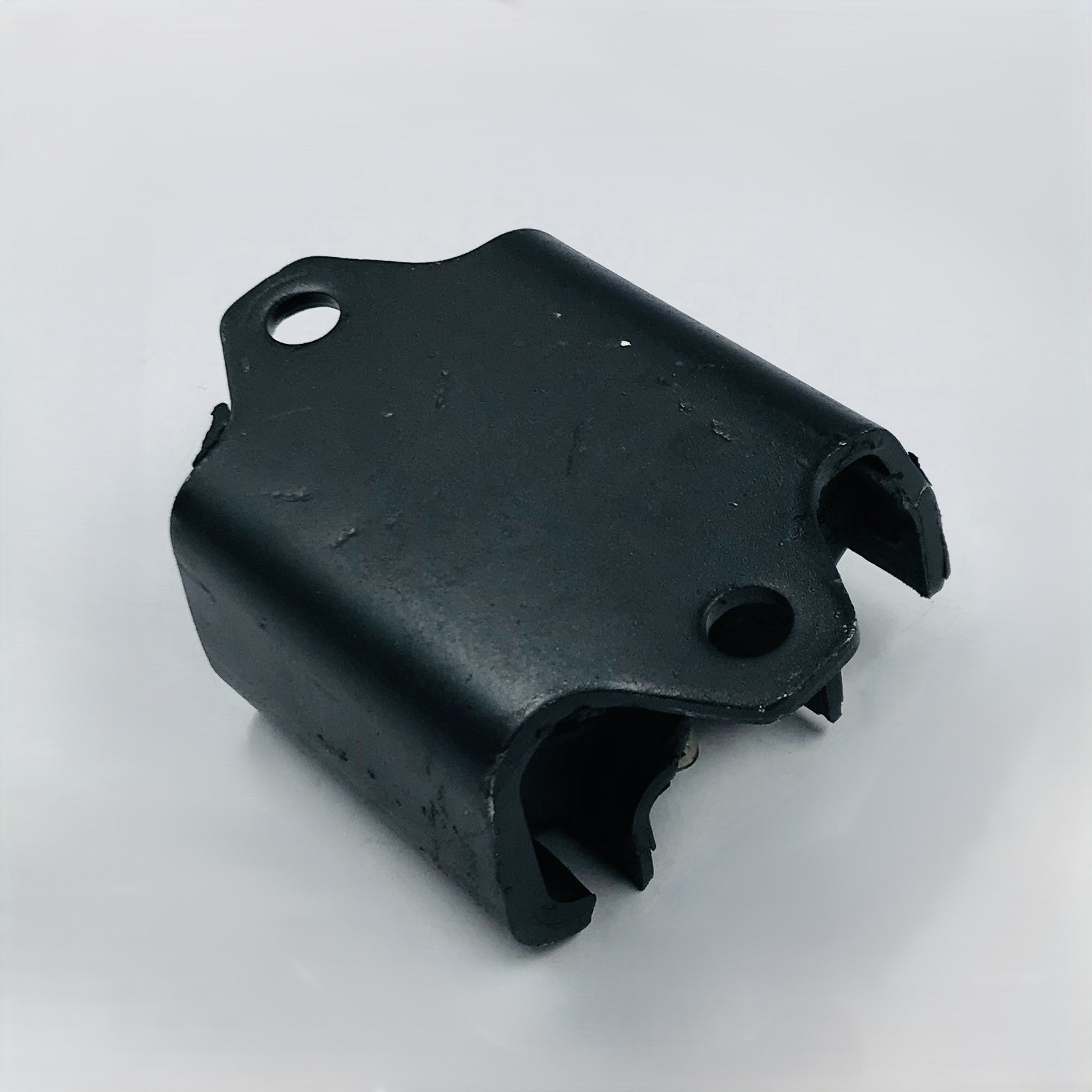 Soporte T Nissan D21 Frontier Pathfinder 2.4 3.0 86-15 Tras