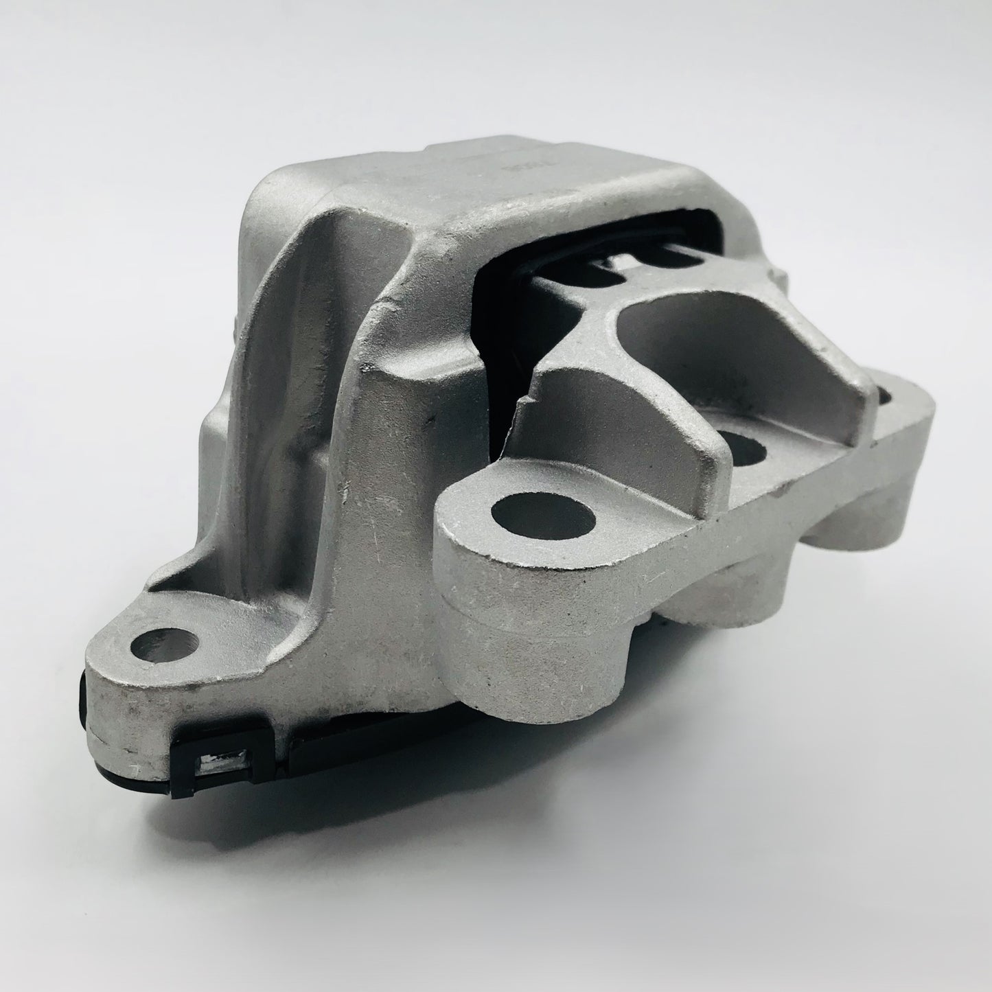 Soporte M Chev 1.5 1.8 Trax Encore 13-22 Der