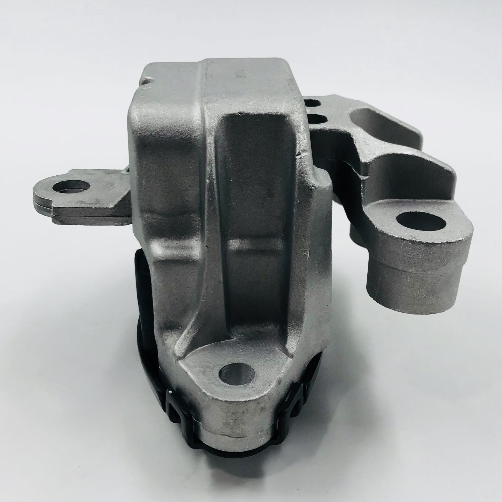 Soporte M Chev 1.5 1.8 Trax Encore 13-22 Der