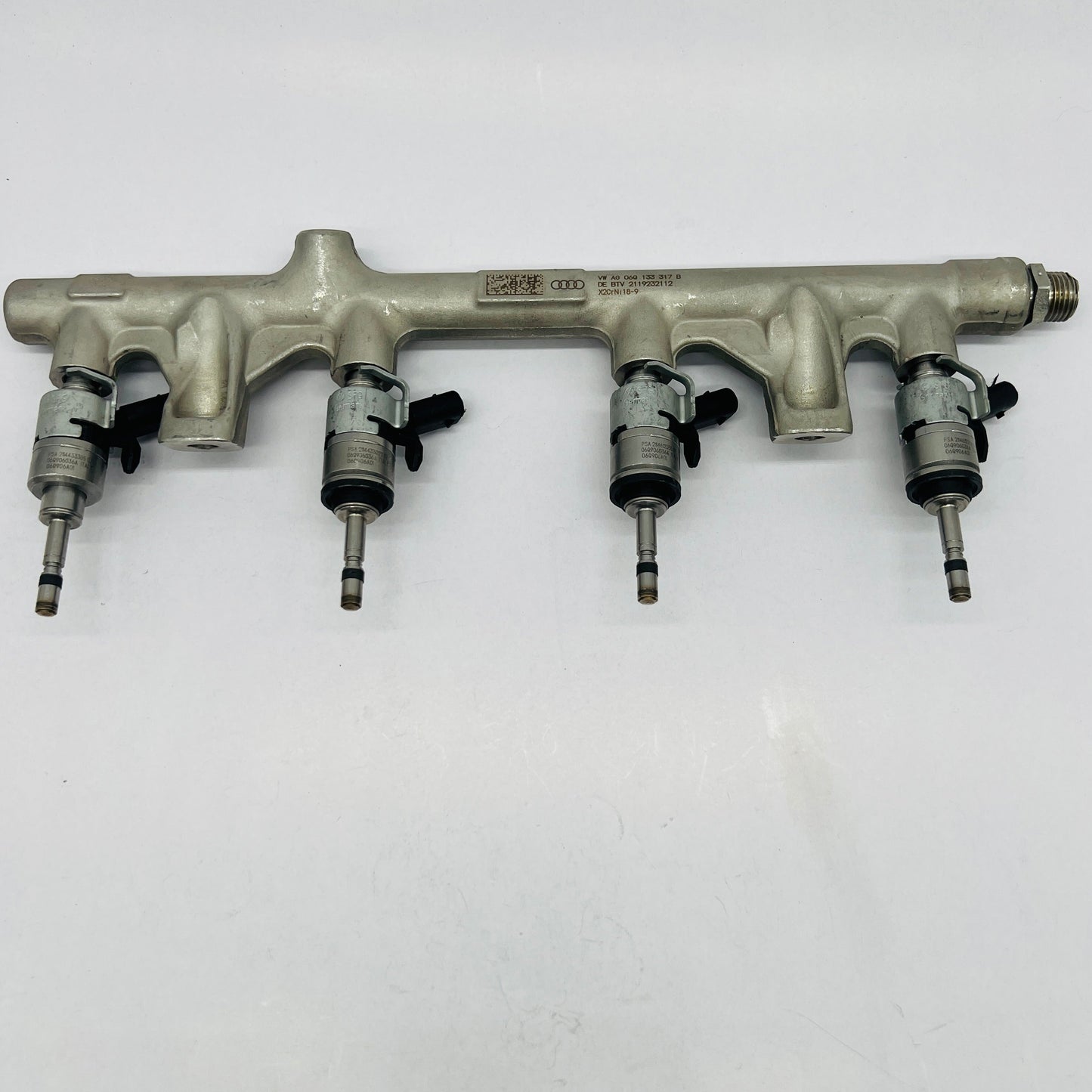 Riel de inyectores VW 2.0 18-25 Original