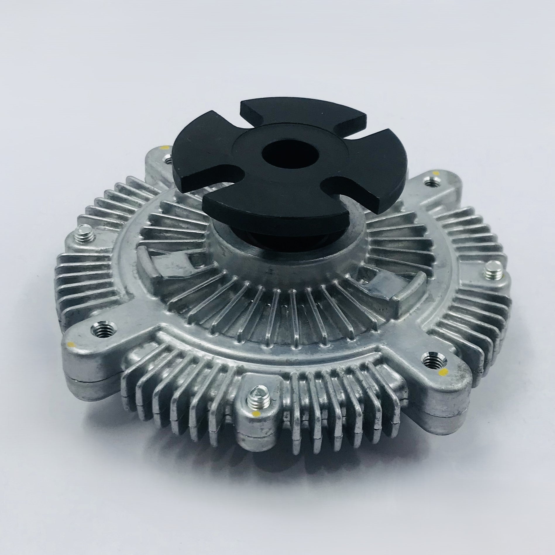 Fan Clutch Isuzu 1.9 2.0 2.3  4 Tornillos 119M