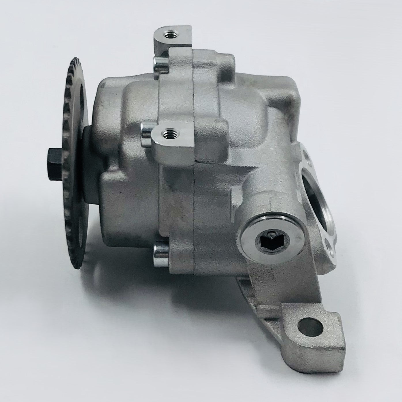 Bomba Aceite Suzuki 2.0 Tracker  16100-65D00 M767