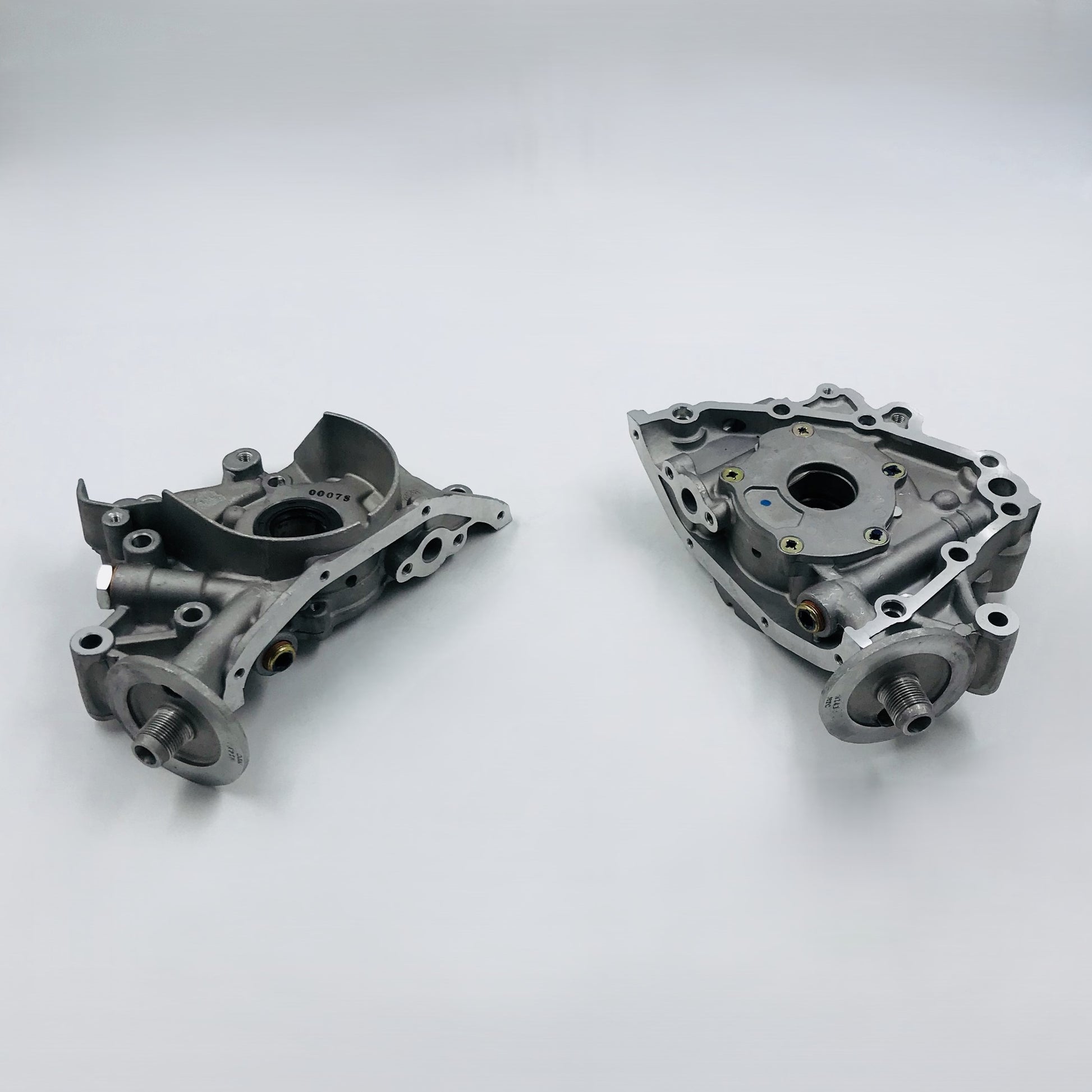 Bomba Aceite Mits 1.5 1.6 80-92 Con Base Filtro