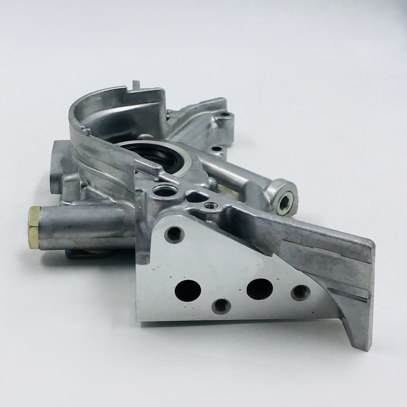 Bomba Aceite Nissan 3.0 Quest Bocona 44M