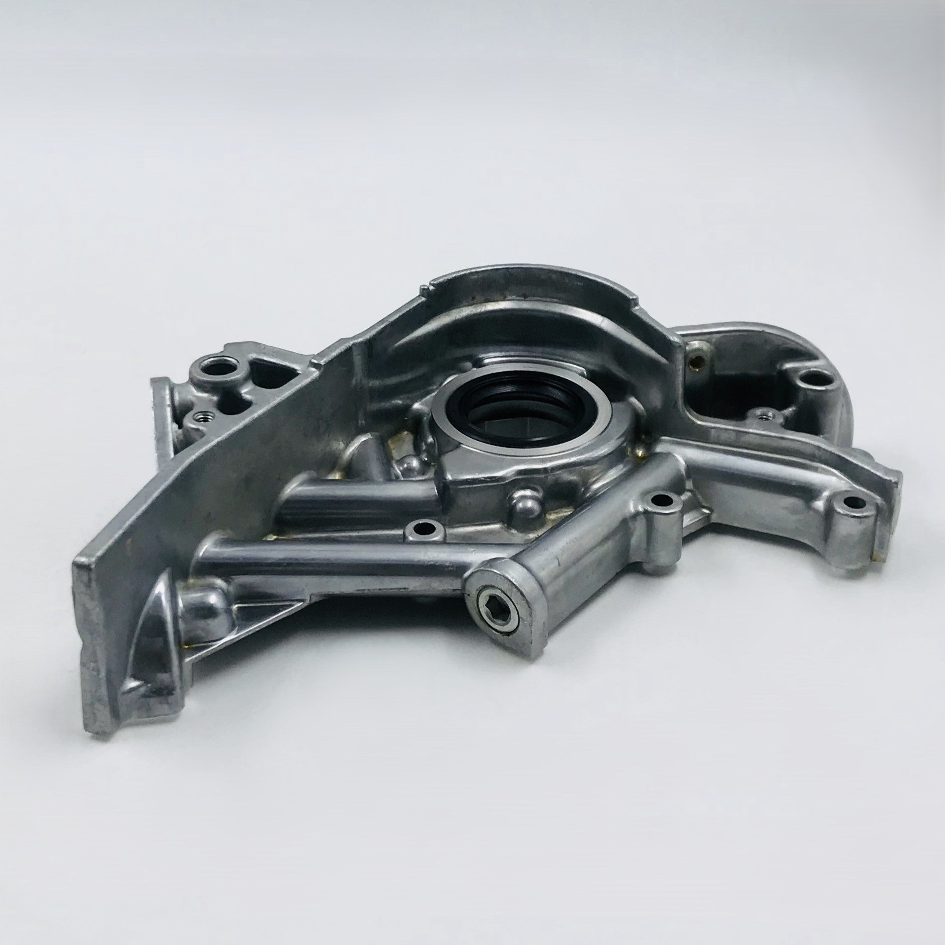 Bomba Aceite Nissan 3.0 Quest Bocona 44M