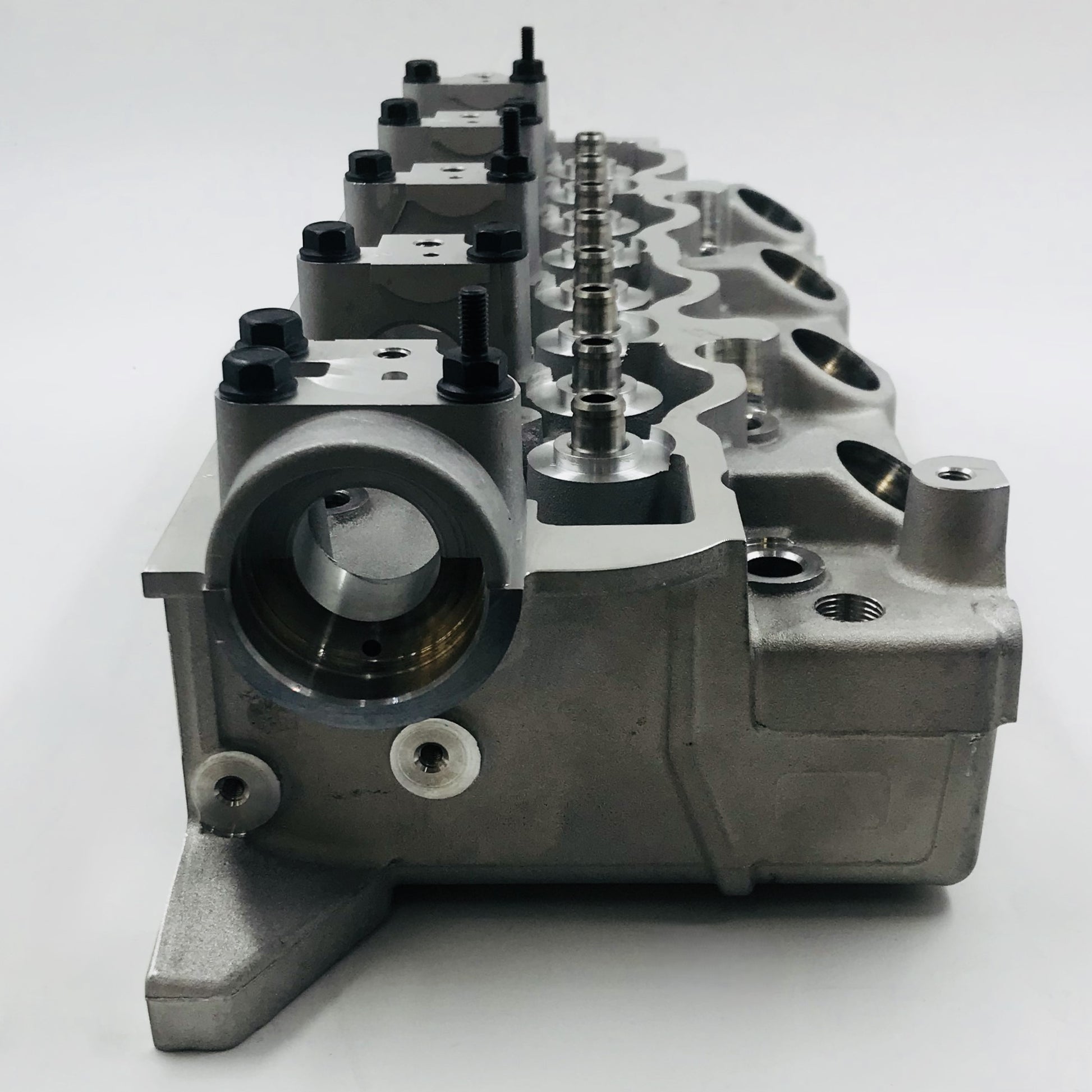 Cabeza De Motor Mitsubishi 2.5 Diesel  Sola