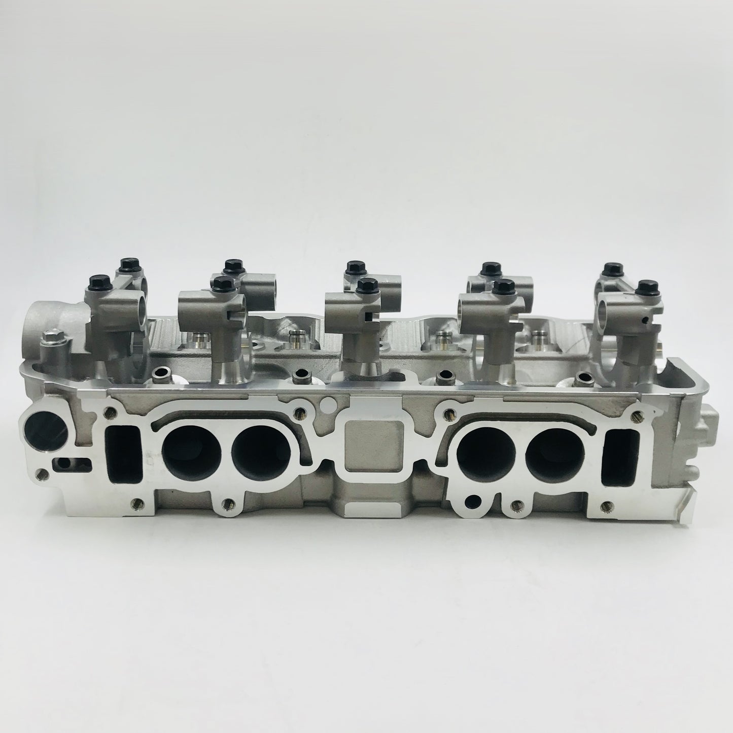 Cabeza De Motor Mitsubishi 2.5 Diesel  Sola