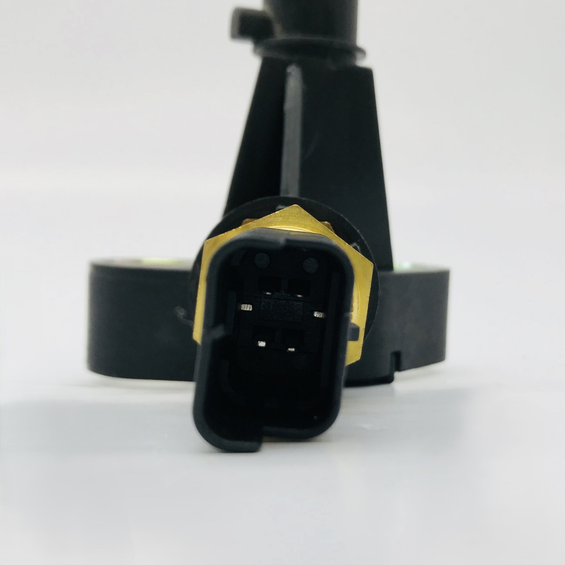 Toma Agua Fiat  Plastico C Bulbo  Chica 4Pin