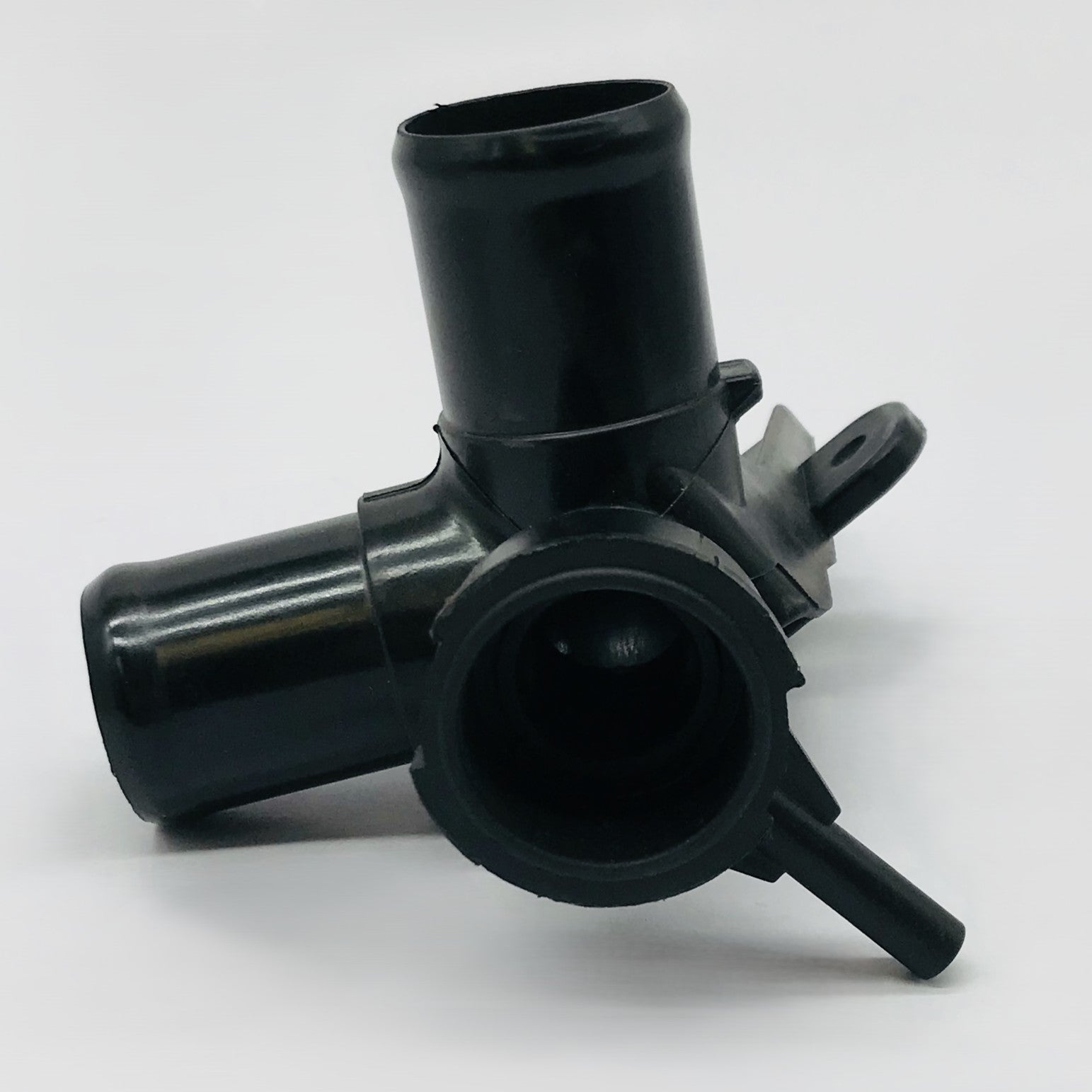 Toma Agua Toyota 3 Tubos Y 1 Respiradero, Sin Tapa