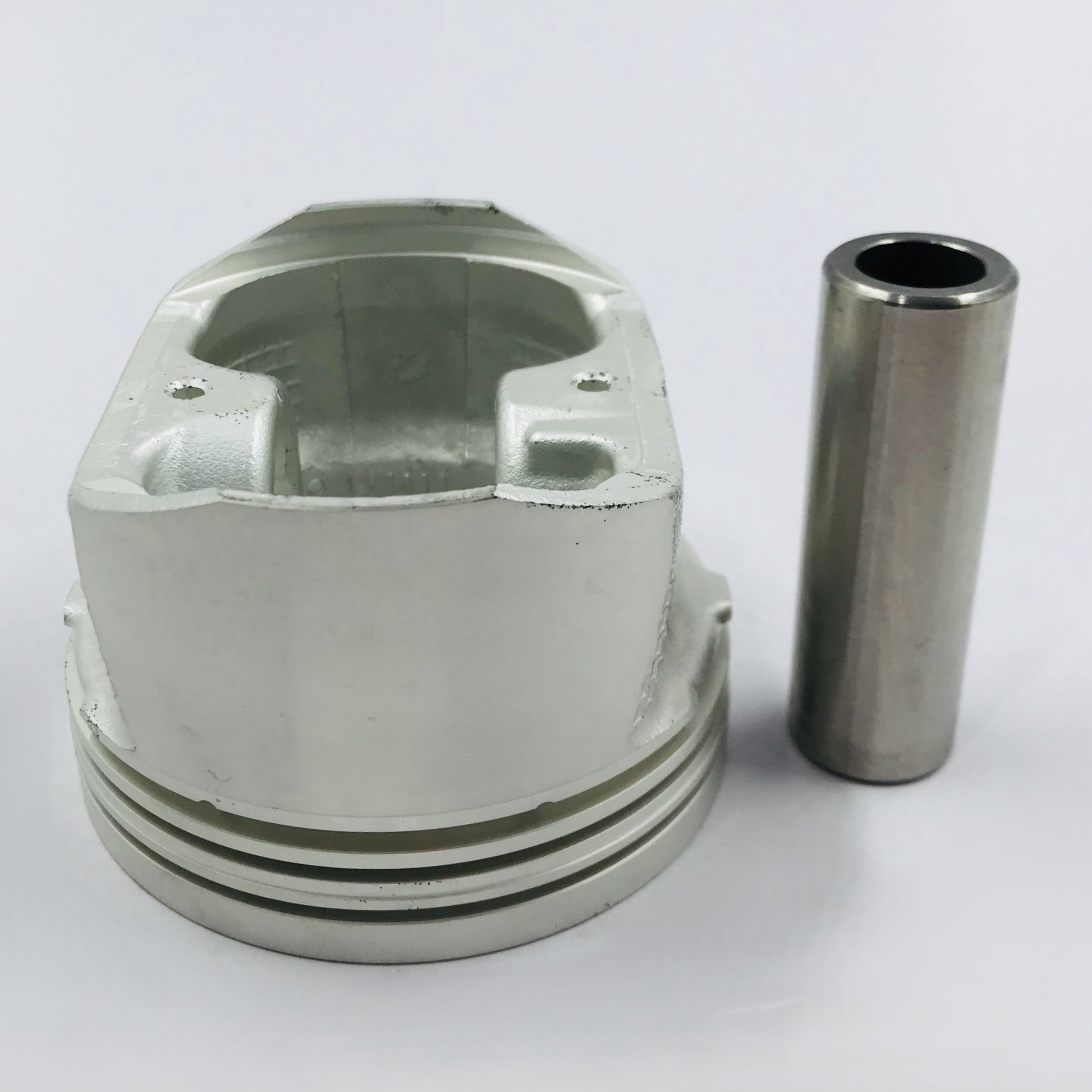 Pistones Nissan 1.6 Platina Clio P20  040