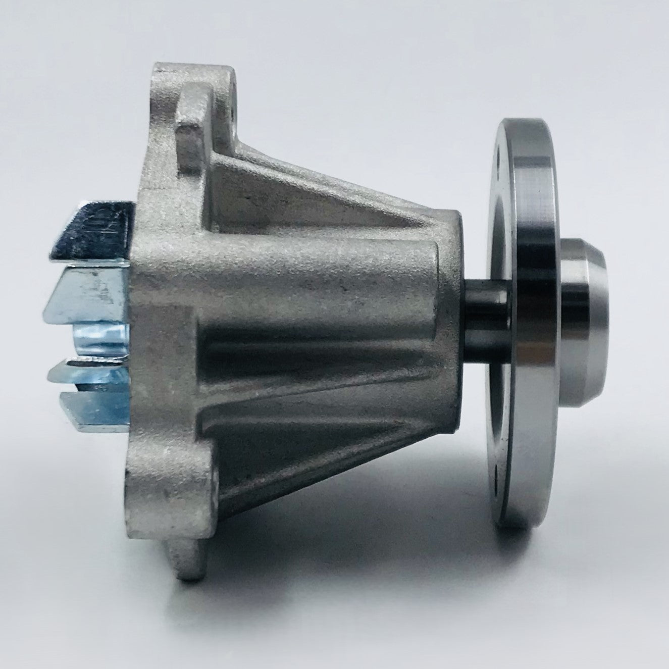 Bomba Agua Nissan 2.5 Np300 16-19