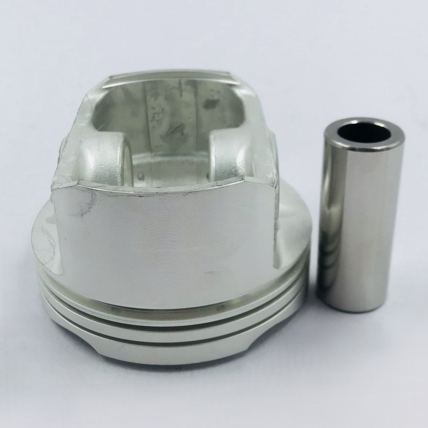 Pistones Toyota 1.8 Corolla 16V comp 32.30M 020