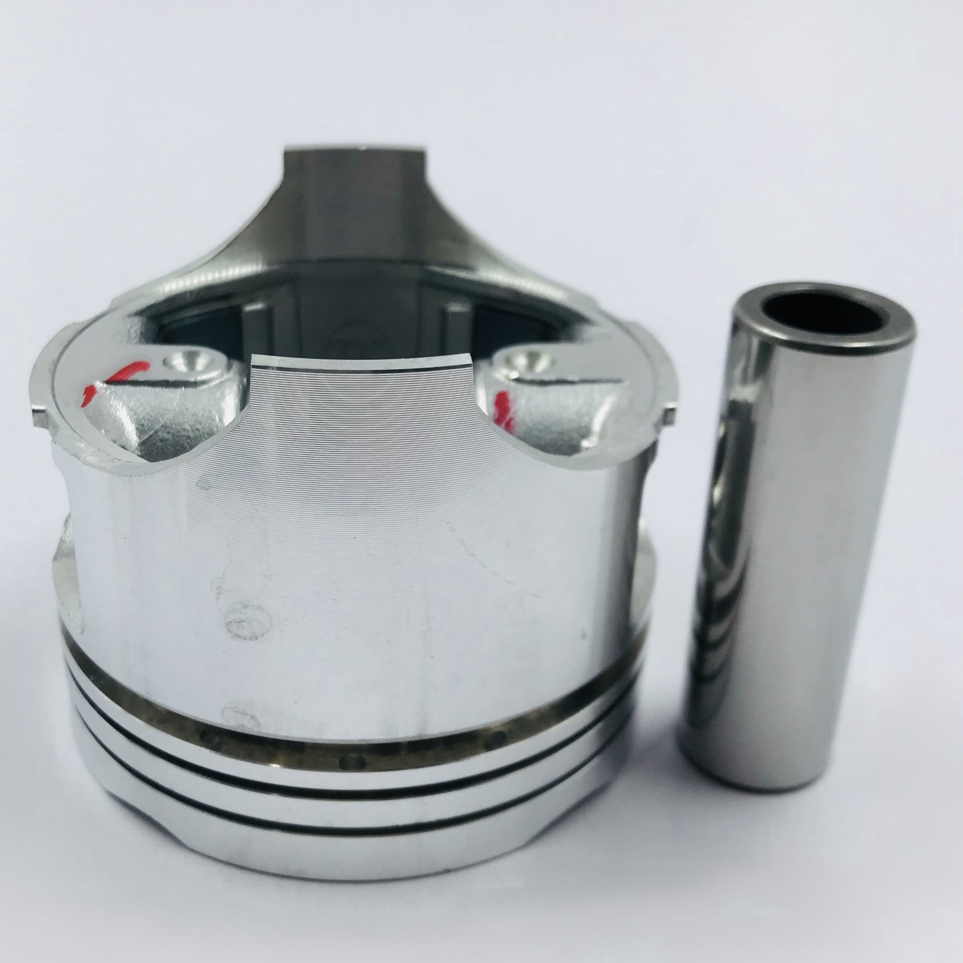 Pistones Mazda 2.2 B2200 030