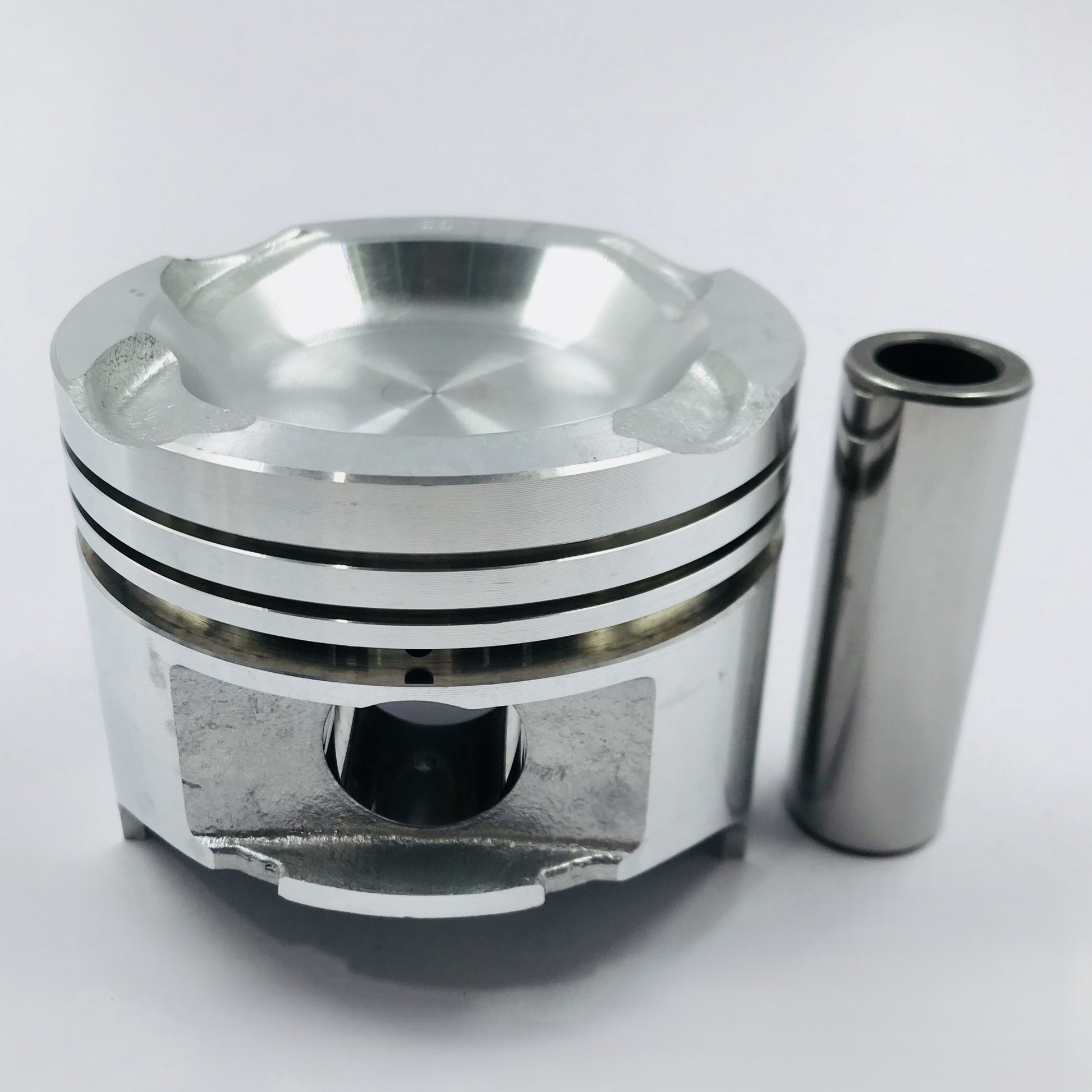 Pistones Mazda 2.2 B2200 030