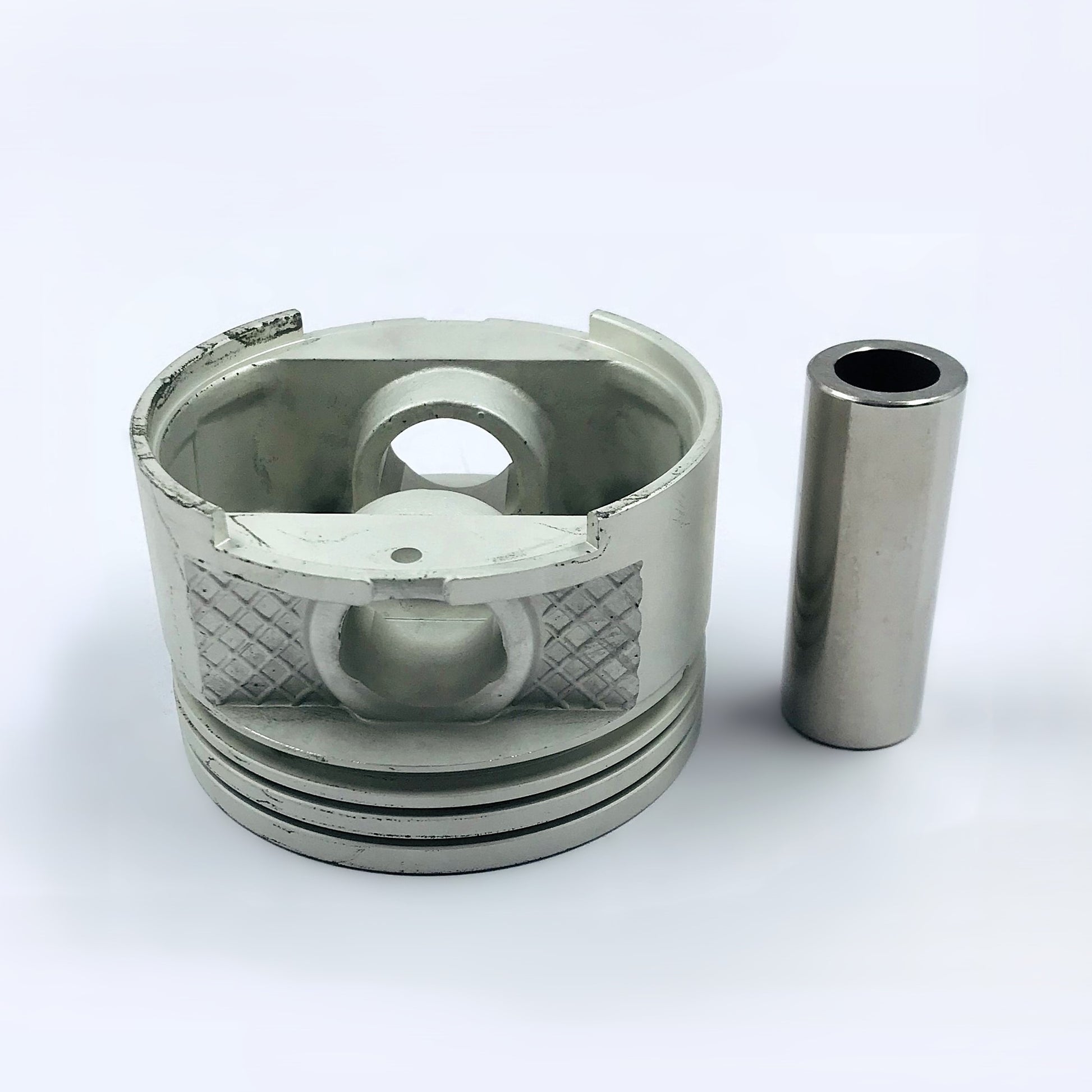 Pistones Chrys 2.5 825 S/Falda 86-95  97.5mm 1.5 1.5 4.0 a presion Diamond  020